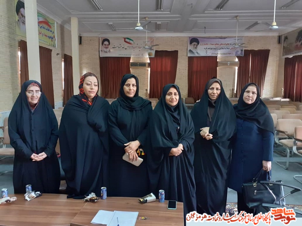 گزارش تصویری/برگزاری کارگاه آموزش خانواده ویژه همسران جانبازان
