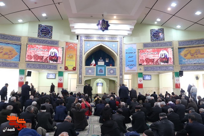 گزارش تصویری| حضور کارکنان بنیاد شهید استان همدان در مصلی‌های نماز جمعه