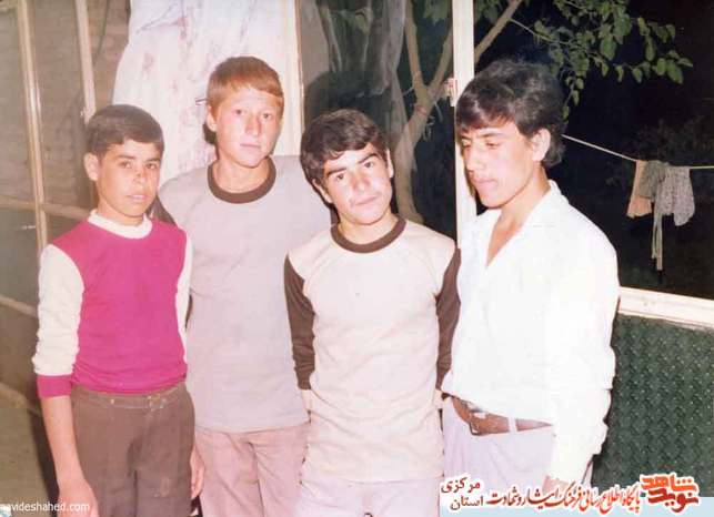 از چپ: محمدصفر داودآبادی فراهانی - ابراهیم یارمحمدی - شهید ابوالقاسم ابراهیمی - ناصر حاج محمدخانی
