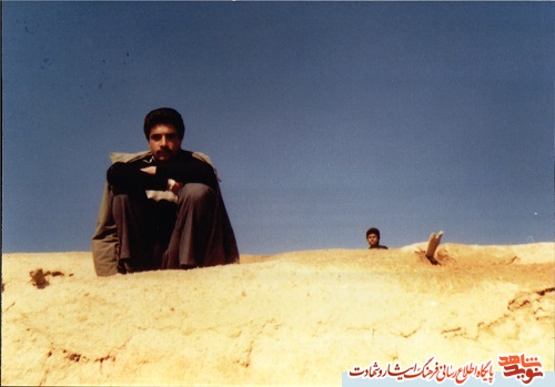 از من قول گرفت وقتی دلتنگ شدم به جای گریه نماز بخوانم از من قول گرفت وقتی دلتنگ شدم به جای گریه نماز بخوانم