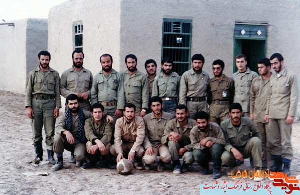 تصاویر دسته جمعی کمتر دیده شده از رزمندگان لشکر عاشورا تصاویر دسته جمعی کمتر دیده شده از رزمندگان لشکر عاشورا