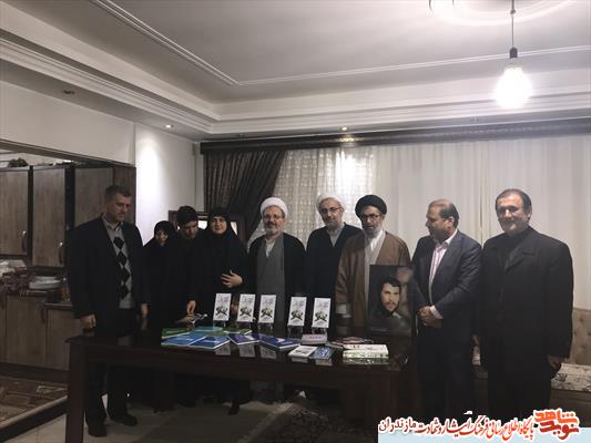 رونمايى از كتاب «عروس حضرت قرآن» در مازندران رونمايى از كتاب «عروس حضرت قرآن» در مازندران