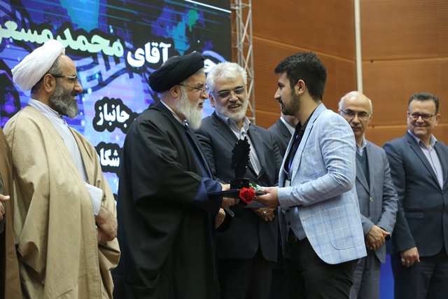 65 درصدِ دانشآموز و 25 درصدِ دانشجویان شاهد و ایثارگر ممتاز هستند 65 درصدِ دانشآموز و 25 درصدِ دانشجویان شاهد و ایثارگر ممتاز هستند