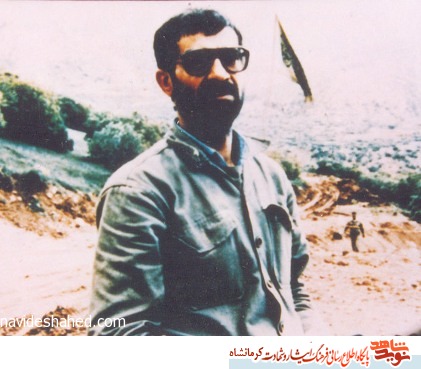 ادامه دهنده طریق شهدای کربلا و شهدای گلگون کفن انقلاب اسلامی باشید ادامه دهنده طریق شهدای کربلا و شهدای گلگون کفن انقلاب اسلامی باشید