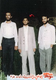 نماز شب را به پا داريد زيرا در اين نماز شب است كه چيزهايي دستگير انسان مي شود نماز شب را به پا داريد زيرا در اين نماز شب است كه چيزهايي دستگير انسان مي شود