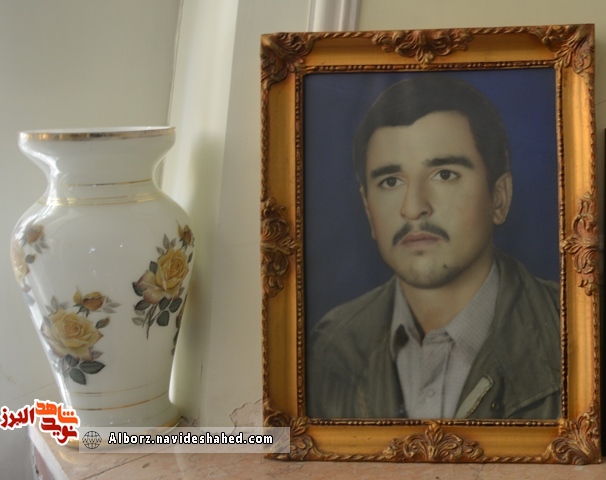 گفتگوی اختصاصی نویدشاهد البرز با مادر شهید پاسدار « داوود امیری» / قولی که به آن عمل نشد گفتگوی اختصاصی نویدشاهد البرز با مادر شهید پاسدار « داوود امیری» / قولی که به آن عمل نشد
