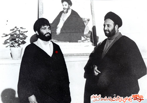 از کودکی برای امام حسین مداحی میکرد از کودکی برای امام حسین مداحی میکرد