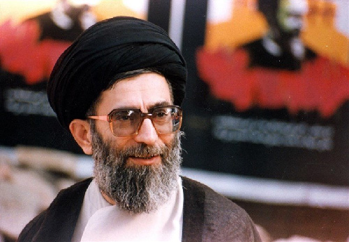 برای اولینبار منتشر شد| خطبههای نماز جمعه آیتالله خامنهای در دوران پهلوی برای اولینبار منتشر شد| خطبههای نماز جمعه آیتالله خامنهای در دوران پهلوی