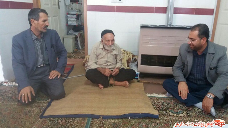 دیدار مسئولین بردسیر یا پدر شهید «الله مراد عظیمی» دیدار مسئولین بردسیر یا پدر شهید «الله مراد عظیمی»