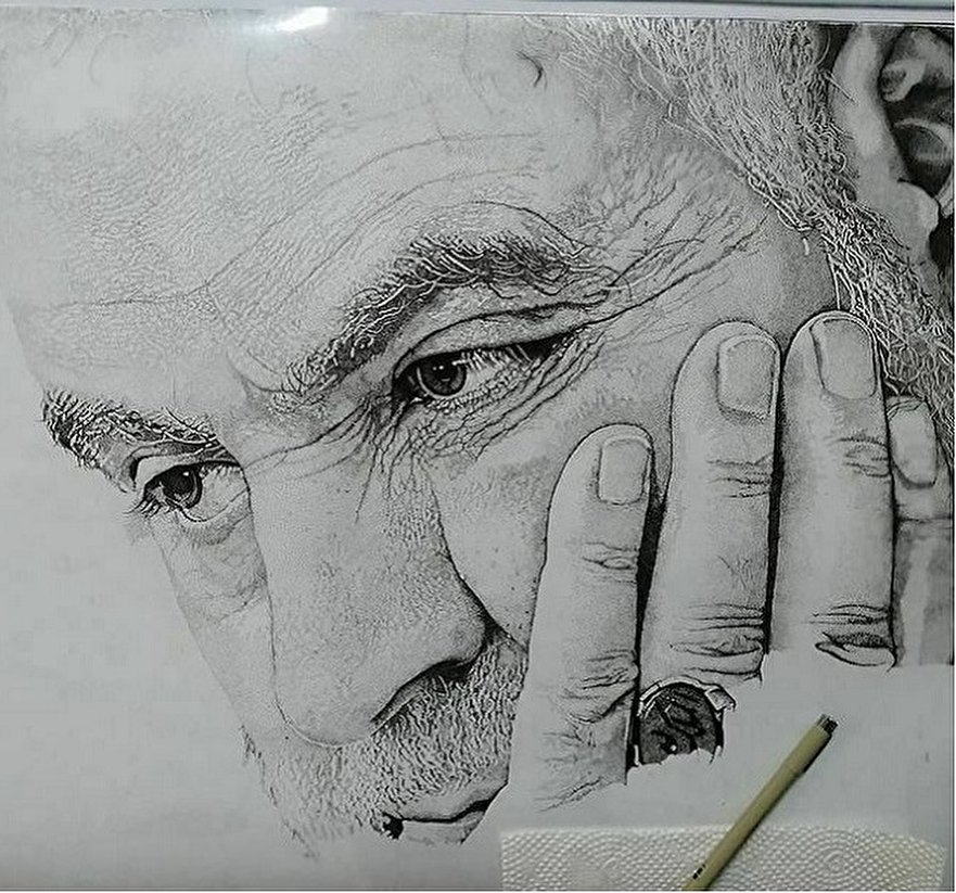 نقاشی چهره شهید «حاج قاسم سلیمانی» با ۶۵ هزار نقطه