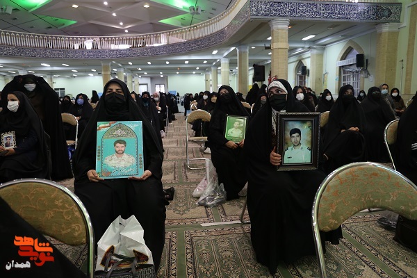 گزارش تصویری|آئین تجلیل از همسران و مادران شهدا
