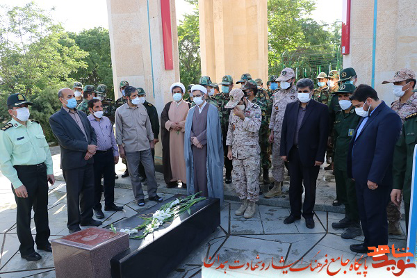 گزارش تصویری| گلزار شهدای همدان به مناسبت سوم خرداد غبارروبی شد