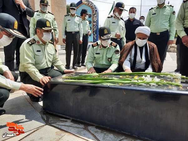 گزارش تصویری| حضور سردار اشتری در گلزار شهدای همدان