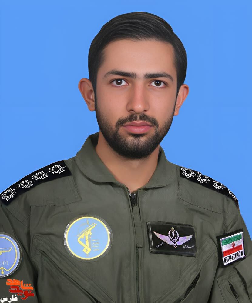 فروردینِ فراق؛ از شکوفه‌های تولد تا پروازِ شهادت /  یک بالگرد و نجات جان یک هزار نفر