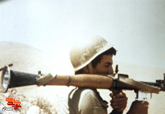 دانش آموزان همیشه در صحنه انقلاب باشید