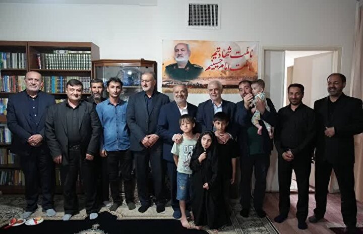 اولین کسانی که شهید شفاعت می‌کند خانواده شهید است/شهدا  ظرفیت مادی دنیا را تحمل نکردند