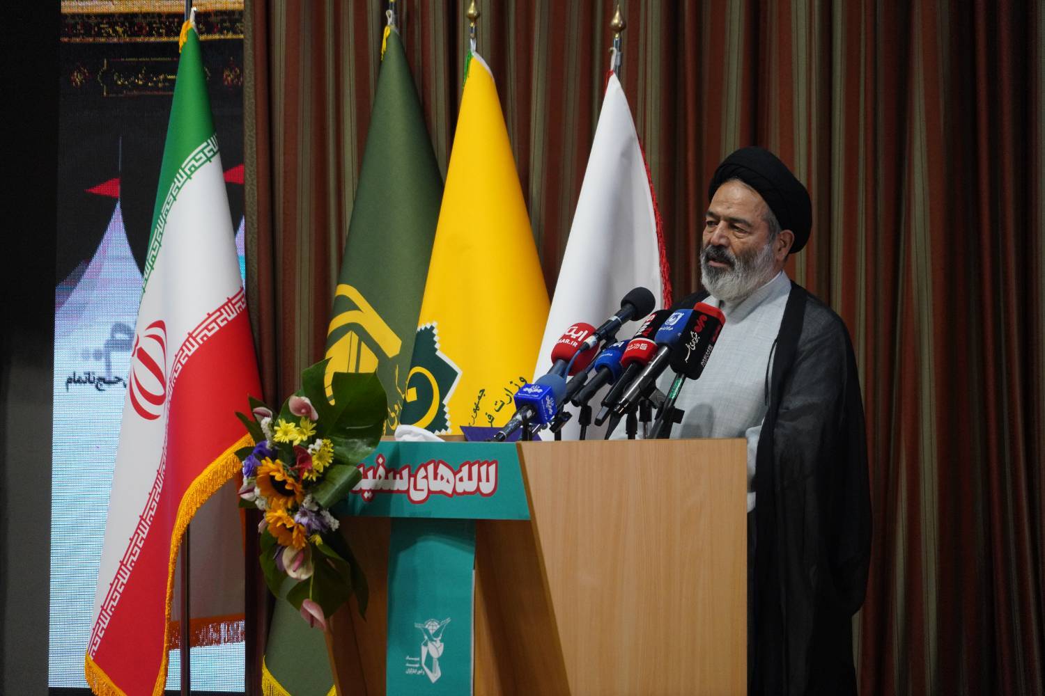 شهدای منا در اوج مظلومیت به مقام شهادت رسیدند/ فاجعه منا زخمی در قلب امت اسلامی شهدای منا در اوج مظلومیت به مقام شهادت رسیدند/ فاجعه منا زخمی در قلب امت اسلامی