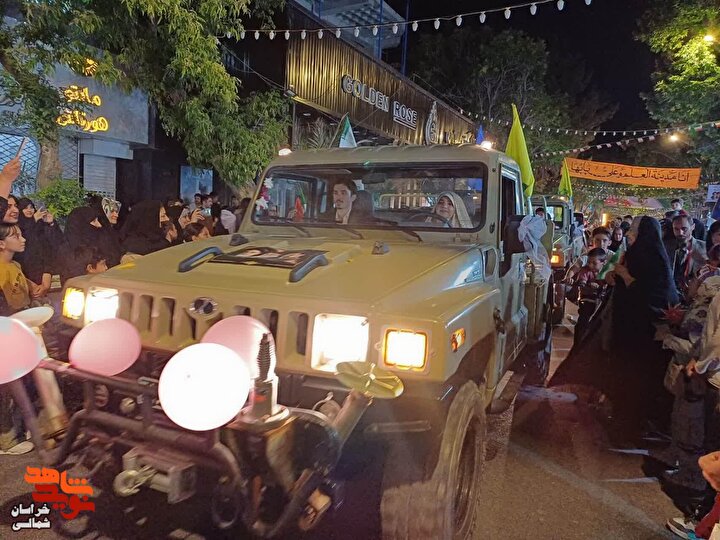 عقد ۱۴ زوج در شب عید غدیر؛ ماشین‌های نظامی به ماشین عروس تبدیل شدند