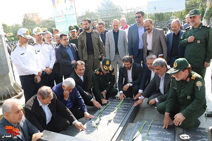 گزارش تصویری| تجدید بیعت دولتمردان با شهدا
