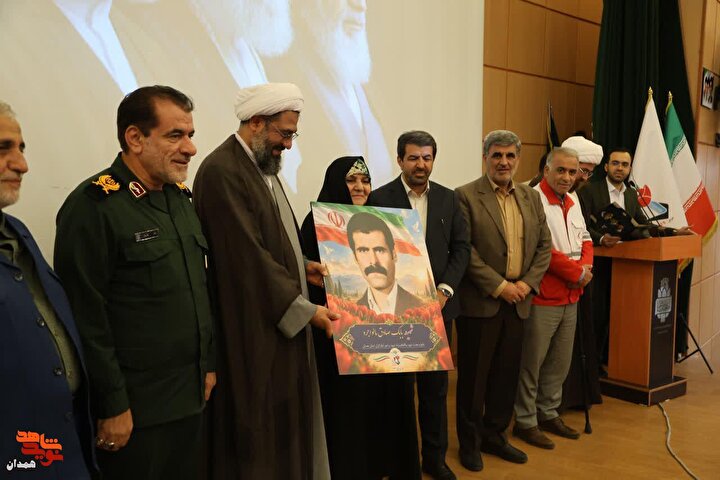 یادواره هشت شهید کارمند بنیاد شهید همدان برگزار شد