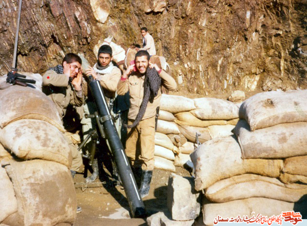 نفر اول از چپ شهید محمدعلی خواجه‌زاده