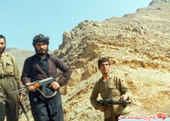 نفر اول از راست شهید محمدعلی خواجه‌زاده
