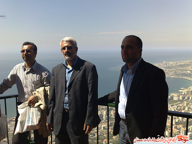 نفر وسط سردار شهید حسن شاطری