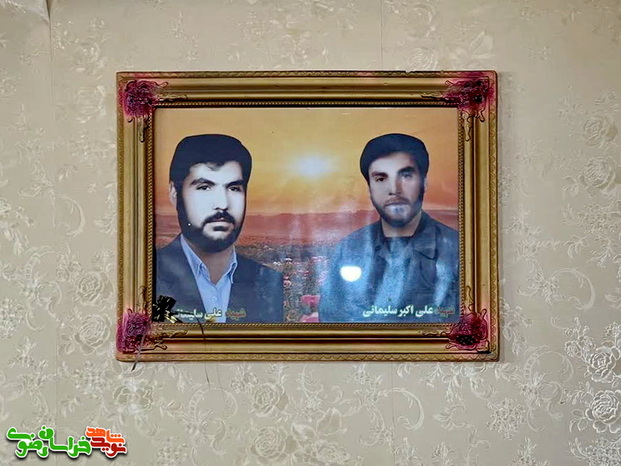شهید علی سلیمانی سر بالا، یکم شهریور ماه سال 1336، در روستای سلطانآباد رخ از توابع شهرستان تربتحیدریه به دنیا آمد. پدرش عیسی سلیمانی سر بالا، پیرایشگر بود و مادرش زهرا لطیفی نام داشت. تا پایان دوره راهنمایی درس خواند و خادم آستان قدس رضوی بود. با شروع جنگ تحمیلی به عنوان بسیجی در جبهه حضور یافت و پس از رشادت های فراوان در روز یکم تیر ماه 1361، با سمت تخریبچی در منطقه امالرصاص کشور عراق بر اثر اصابت ترکش به سر و گردن، شهید شد و پیکر او را در صحن حرم امام رضا به خاک سپردند.
