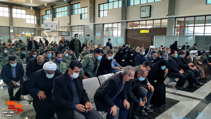مراسم استقبال از پیکر مطهر شهدای گمنام در فرودگاه شهرکرد