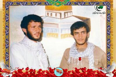 نفر سمت راست شهید علی‌اکبر ابراهیمی