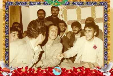 نفر سمت راست شهید علی‌اکبر ابراهیمی